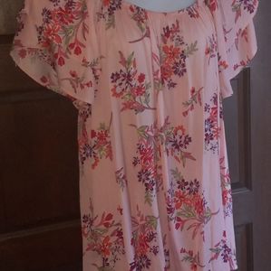 Beautiful plus size floral on or off the shoulder women's top